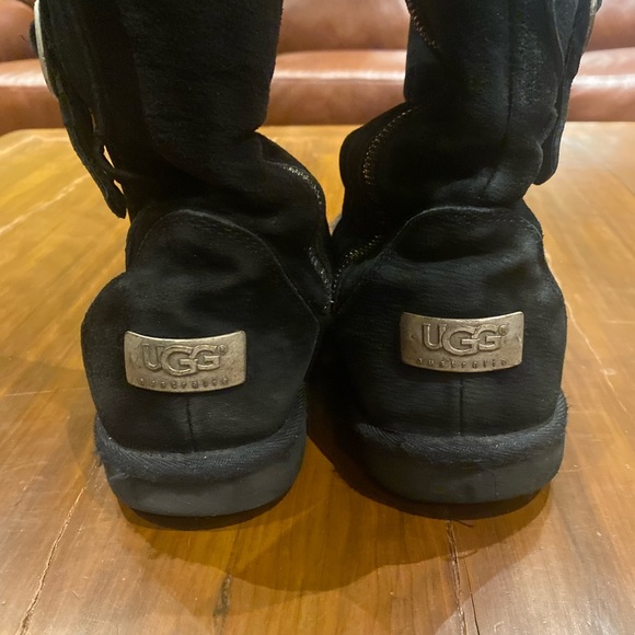 Black Ugg Retro Cargo boots - Picture 6 of 8